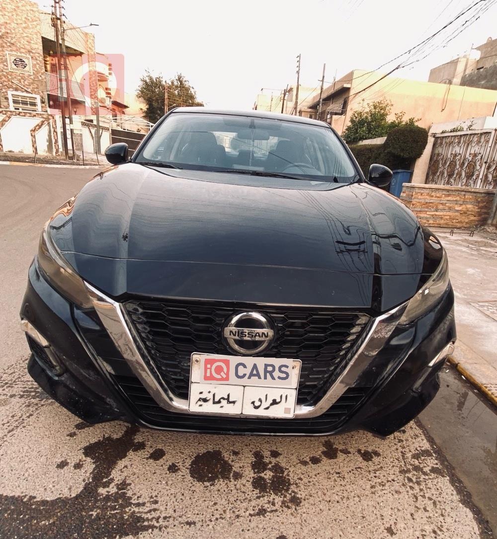 نيسان ألتيما